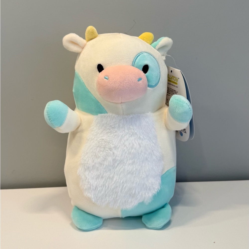 Brand New 10” Belana Hug Mees Squishmallows Cow Plush - Cream and Blue
